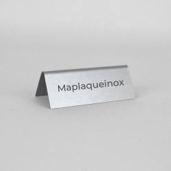 Tischaufsteller aus Edelstahl mit Wunschtext