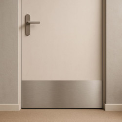 Türschutzplatte aus Edelstahl – 92 x 20 cm