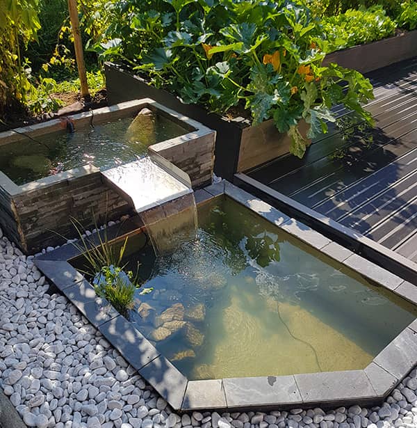 Wasserspender aus Edelstahl